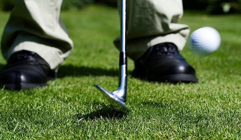 Golfer có thể thực hiện những cú chip dài với kỹ thuật nâng cao
