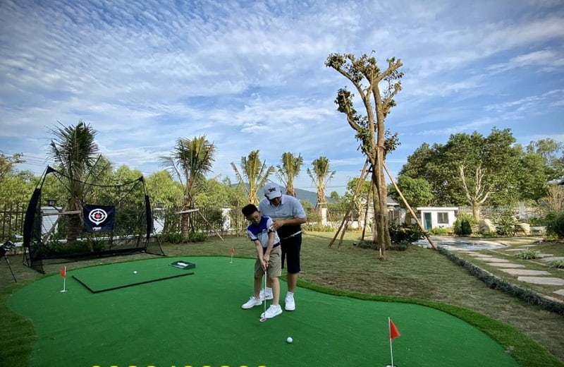 Golfer cần lưu ý khi lựa chọn sân đánh golf mini