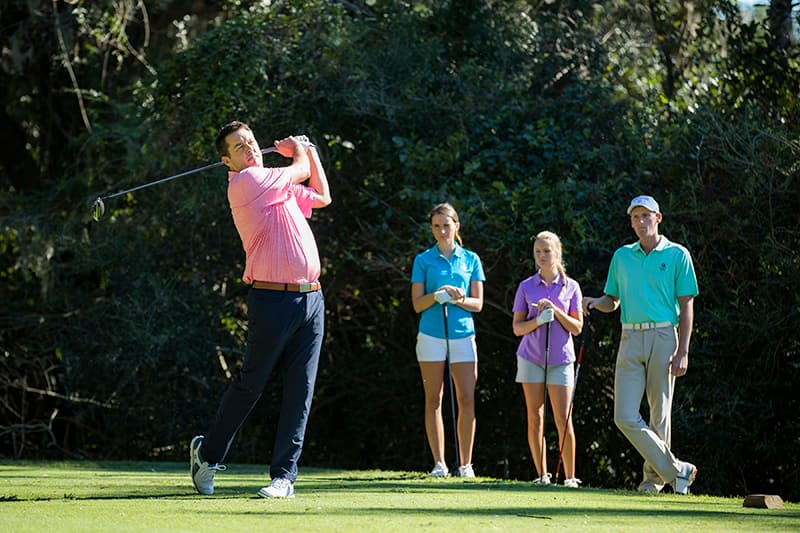 Fly golf là thuật ngữ dùng để chỉ một nhóm golfer có cùng trình độ