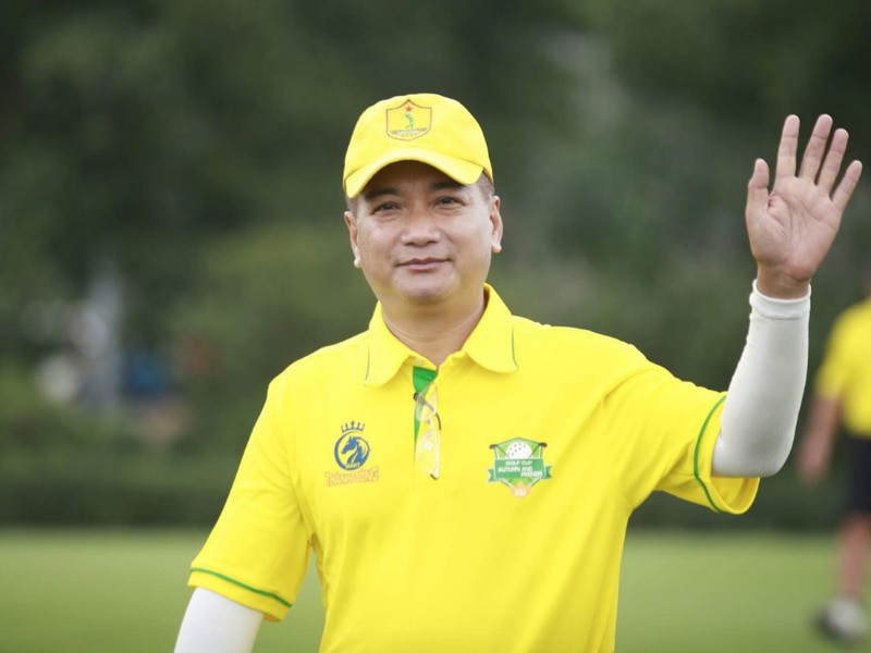 HLV Đinh Công Hợi là thầy dạy golf Hà Nội chuyên nghiệp với hơn 24 năm kinh nghiệm chơi golf