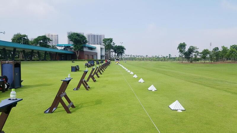 Sân tập golf Đông Dư là địa điểm đến của nhiều golfer thủ đô