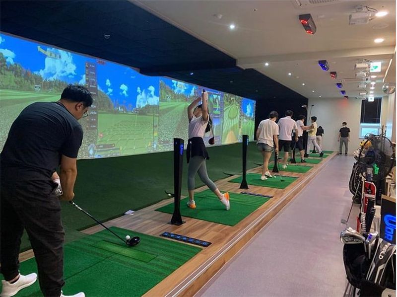 Học viện Sunny Golf sử dụng dịch vụ từ OKONGOLF tại  Hàn Quốc