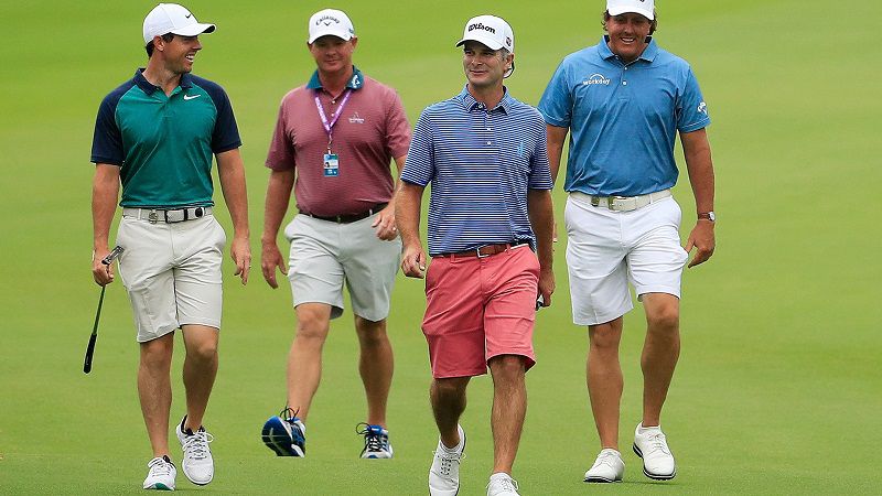 Golfer nên chú ý lựa chọn quần short màu sắc trang nhã, nhẹ nhàng