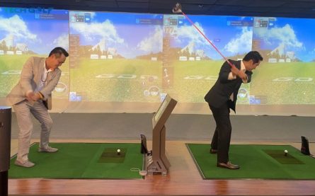 Các chuyên gia, doanh nhân cũng lựa chọn chơi golf 3D để giao lưu và kết nối