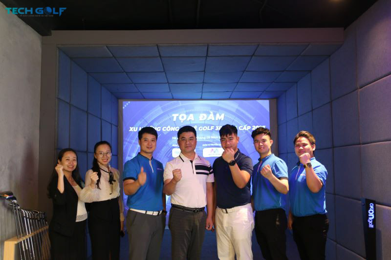 Đội ngũ Techgolf tham dự tọa đàm Xu hướng công nghệ golf 3D với sự góp mặt của đại diện Okongolf