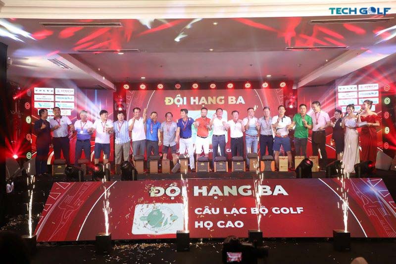 CLB golf họ Cao xuất sắc giành giải Ba
