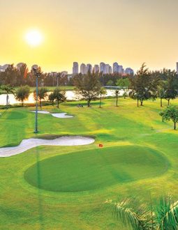 Sân tập golf Phú Mỹ Hưng cũng là địa chỉ học đánh golf được nhiều golfer lựa chọn
