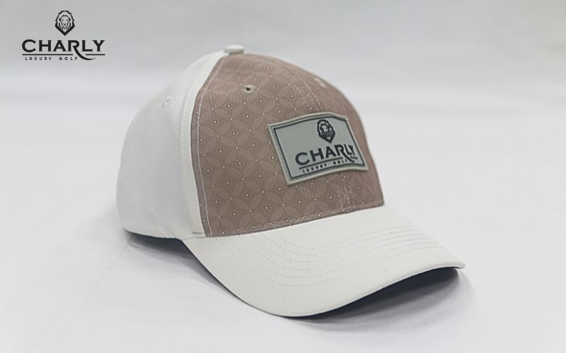 Mũ golf thương hiệu Charly được đánh giá cao về thiết kế lẫn tình năng vượt trội