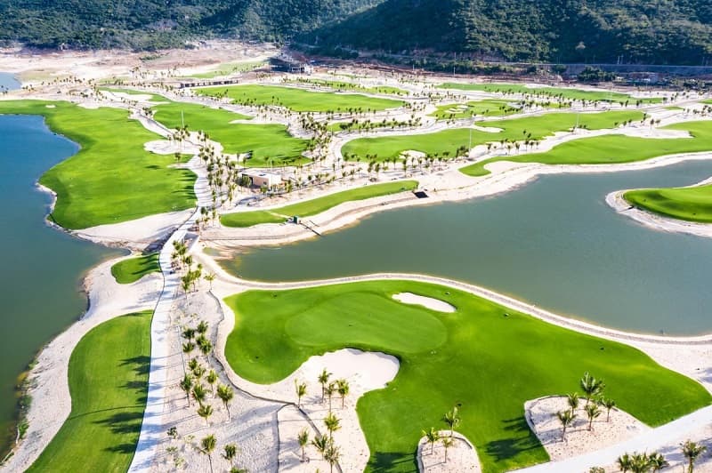 Sân golf Nara Bình Tiên sở hữu vị trí vô cùng đắc địa