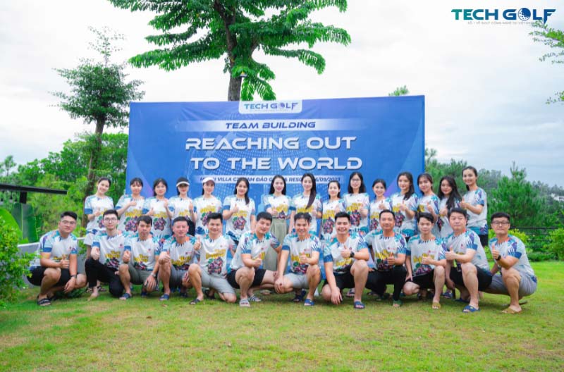 Đội hình tham dự teambuilding kỷ niệm sinh nhật Techgolf 7 tuổi