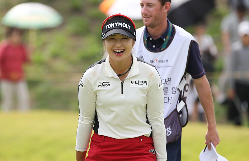 Các mẫu quần áo golf đến từ thương hiệu Hàn Quốc được giới chuyên gia đánh giá cao