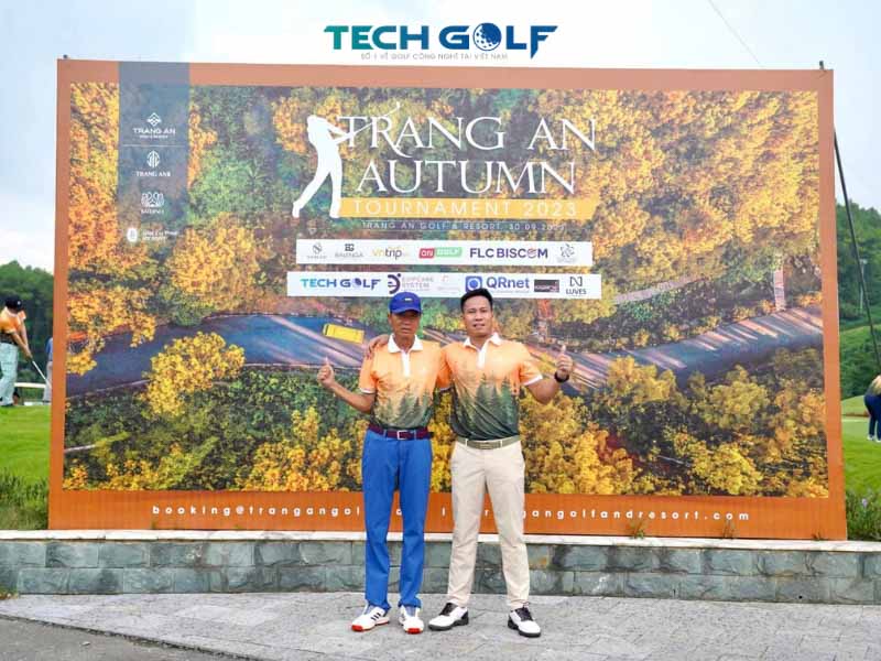 Các golfer hào hứng tham dự trận đấu chào thu do do Trang An Golf & Resort tổ chức