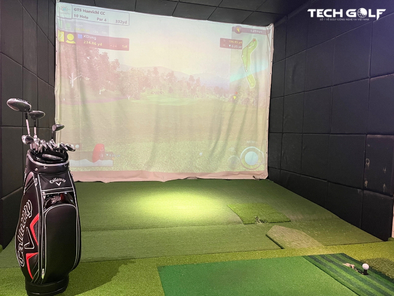 Bộ gậy hỗ trợ kiểm soát khoảng cách và độ chính xác của mỗi cú đánh trên phần mềm golf 3D