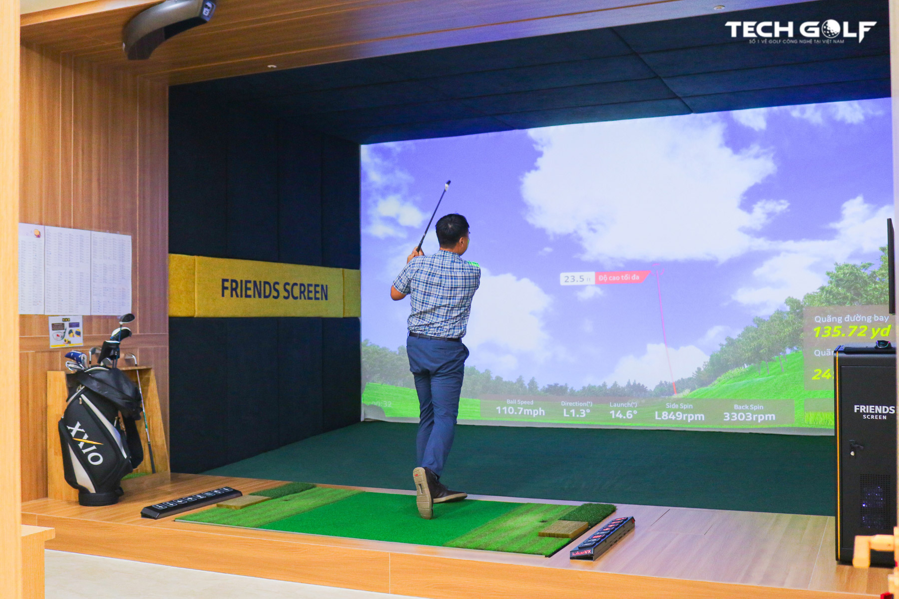 Golfer hào hứng chinh phục 275 sân golf trên phần mềm Kakao VX