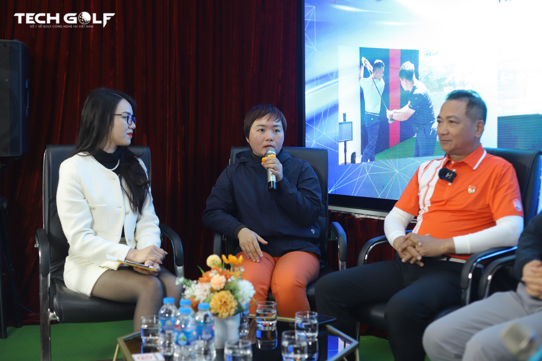 HLV Bùi Thị Thoa chia sẻ về những trải nghiệm khi dạy golf trong phòng 3D