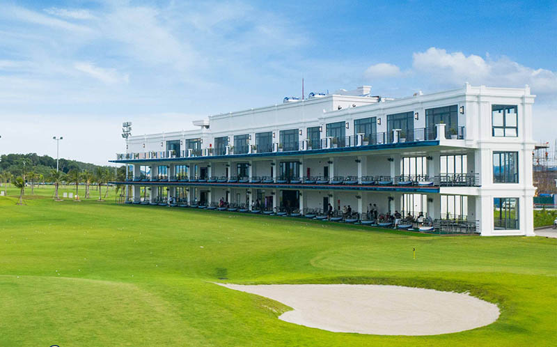 Sân tập golf Tuần Châu có diện tích rộng lớn