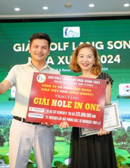Golfer Nguyễn Thị Hồng xuất sắc giành HIO với phần thưởng là 1 fullset Kenichi 6* trị giá 325 triệu và 1 voucher lắp đặt phòng golf 3D trị giá 200 triệu