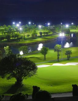 Khu vực teebox cần có độ chiếu sáng cao