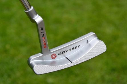 Lý Do Gậy Putt Odyssey Cũ Là Lựa Chọn Hàng Đầu Của Golfer