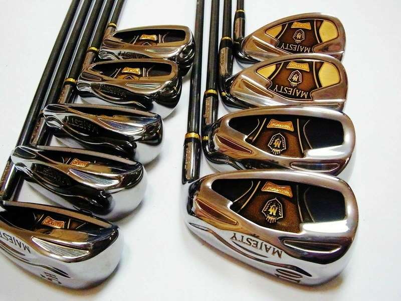 Golfer không nên lựa chọn gậy golf Majesty đã quá cũ