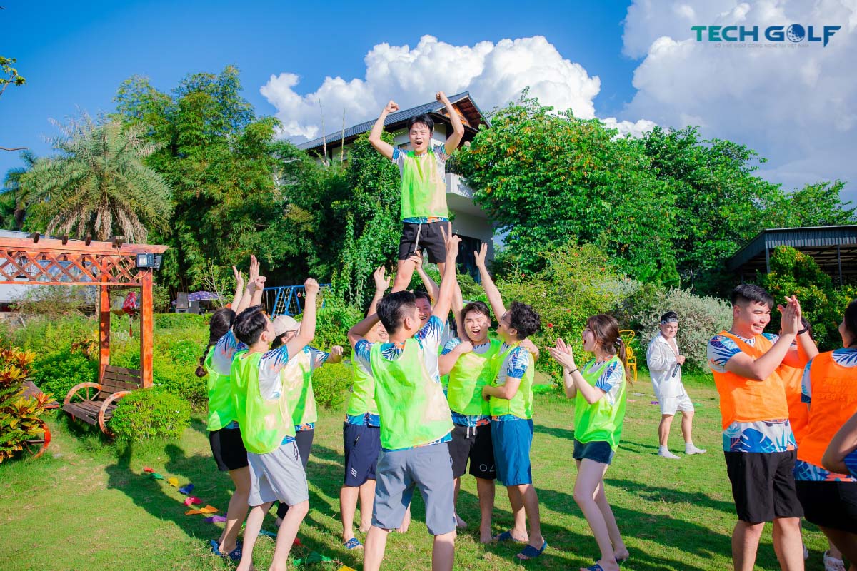 Hình ảnh team building Vui Hòa Bình - Cháy hết mình 