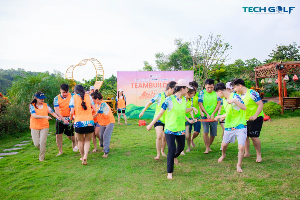 Hình ảnh team building Vui Hòa Bình - Cháy hết mình 