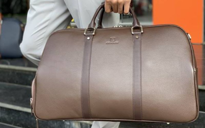 Boston Bag 5* Luxury GolfGroup BBY098 Brown nổi bật với tone nâu trang nhã trên nền chất liệu da bê cao cấp