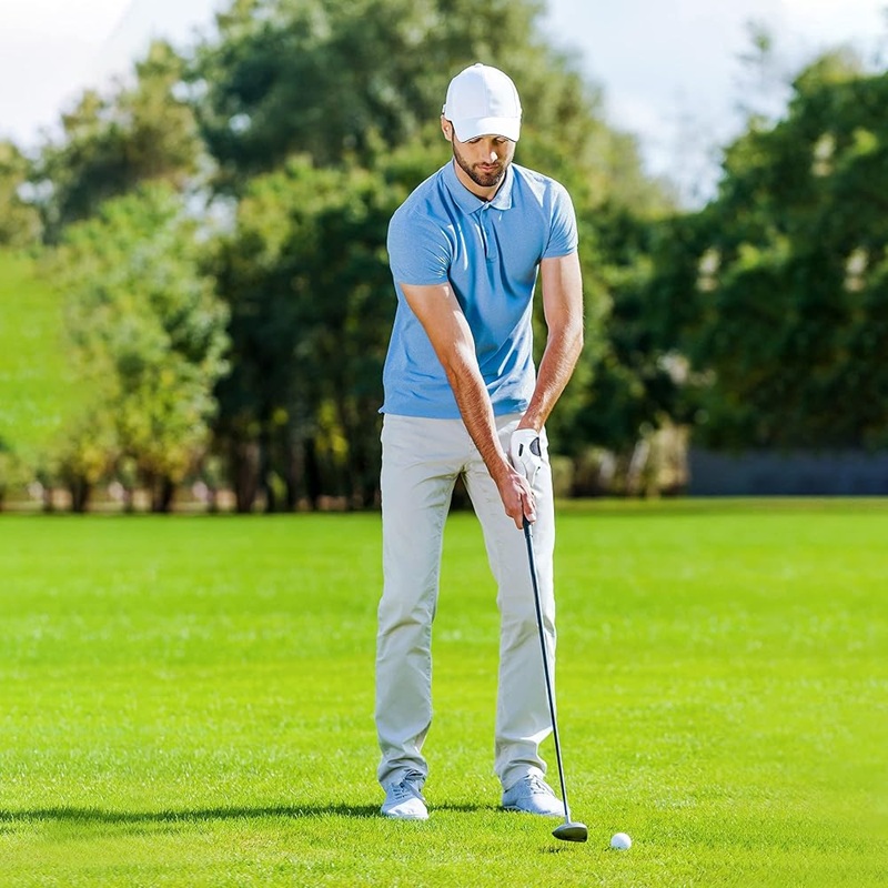 Quần dài golf nam thường được làm từ chất liệu co giãn tốt